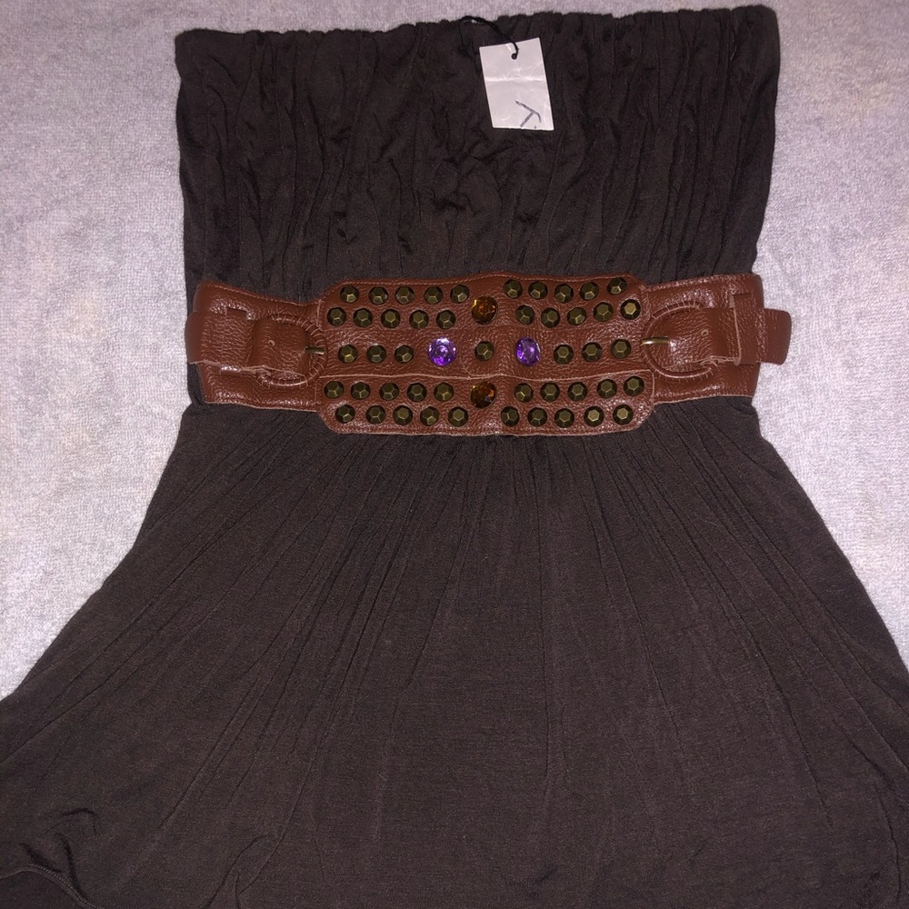 SKY sleeveless top Sz S Brand New